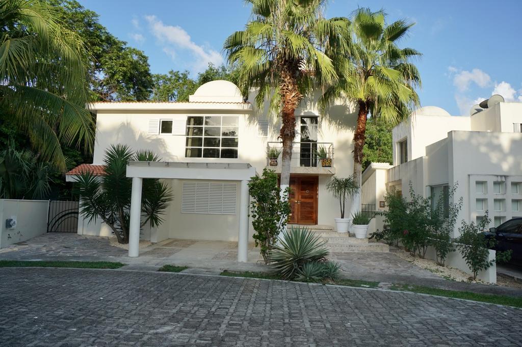 Casa Max By Playa Moments *